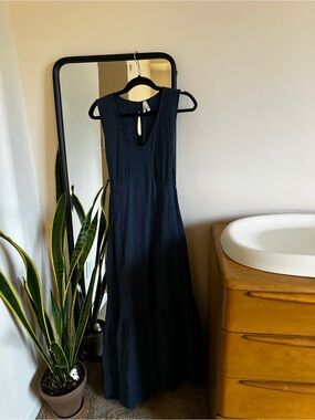 Sleeveless Navy Maxi Dress